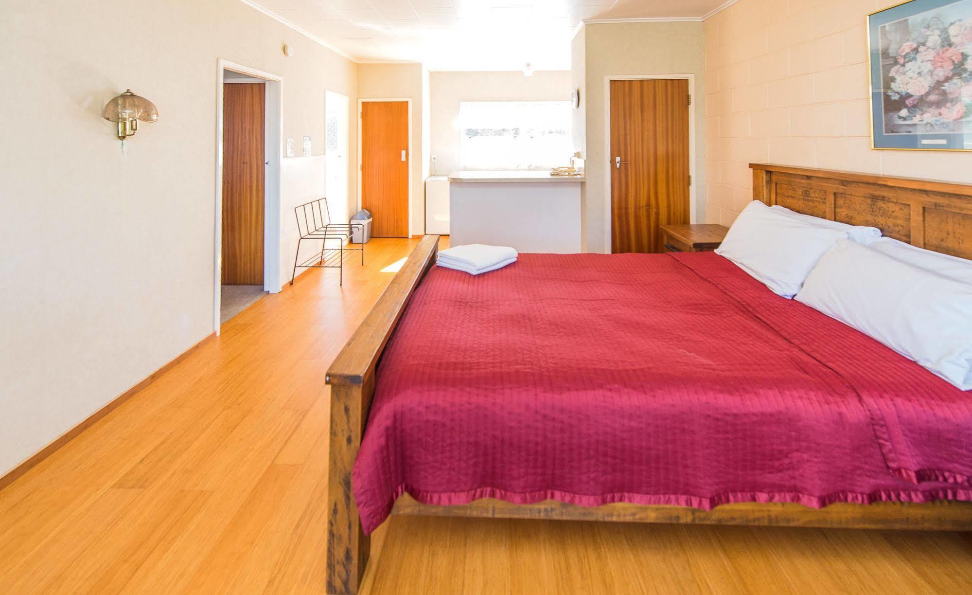Astral Motel Whanganui Exterior photo