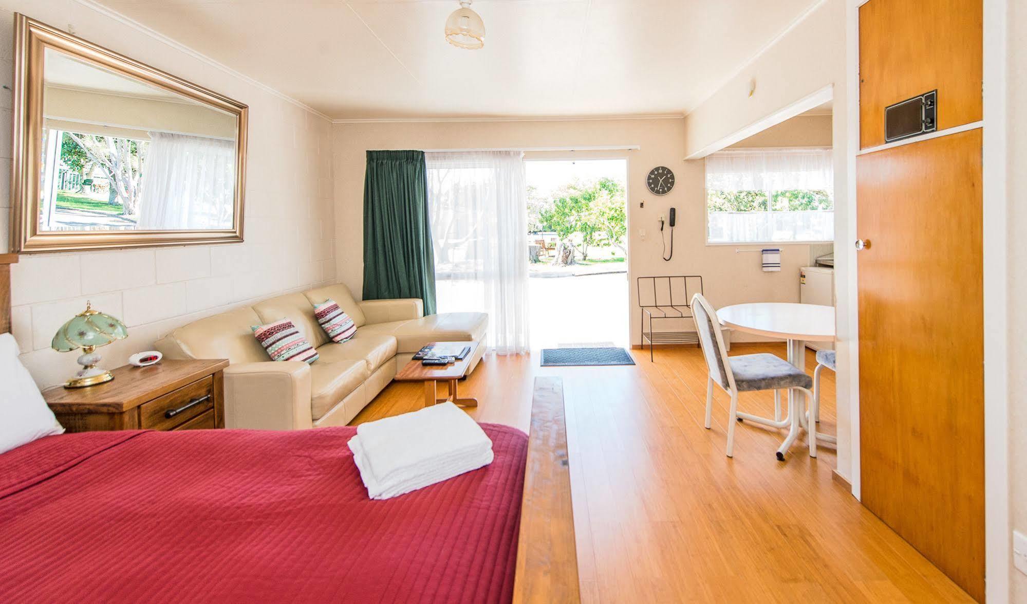 Astral Motel Whanganui Exterior photo